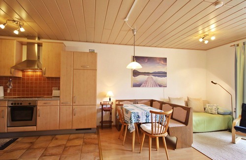 Doebriach Apartment | Cosy apartment for 4 guests with WIFI, TV and patio