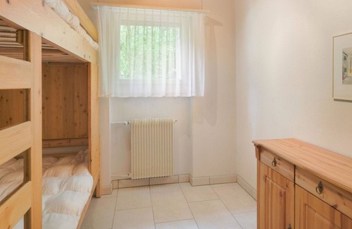 Adelboden Apartment | Cosy apartment for 4 guests with WIFI, TV, balcony and parking