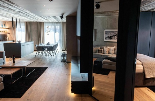 Andermatt Apartment | Cosy apartment for 4 guests with WIFI, TV and parking