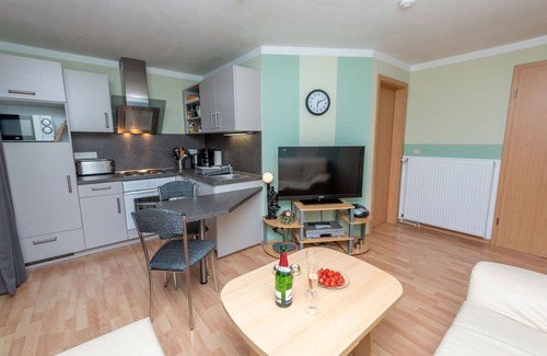 Stangerode Apartment | Cosy apartment for 4 people with WIFI, TV and patio