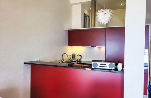 Gordola Apartment | Cosy apartment for 4 guests with patio, pets allowed and panoramic view