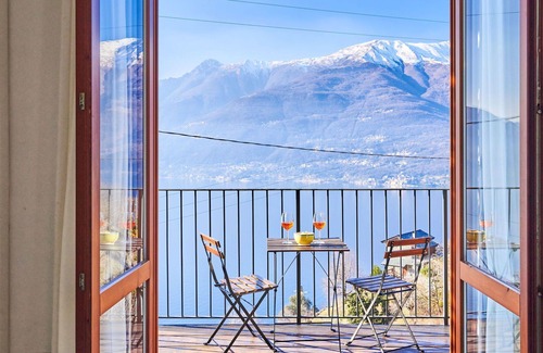 Naggio Apartment | Cosy apartment for 4 guests with WIFI, TV, terrace and pets allowed