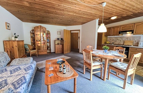 Aftersteg Apartment | Cosy apartment for 4 people with WIFI, TV and balcony