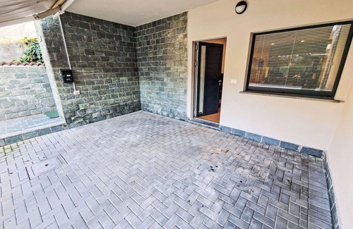 Verceia Apartment | Cosy apartment for 4 people with WIFI, TV, patio and pets allowed