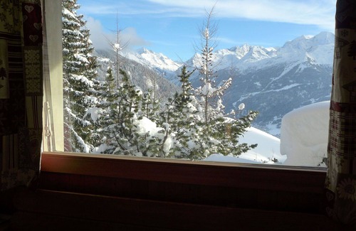 Verbier Apartment | Cosy apartment for 4 people with WIFI and patio