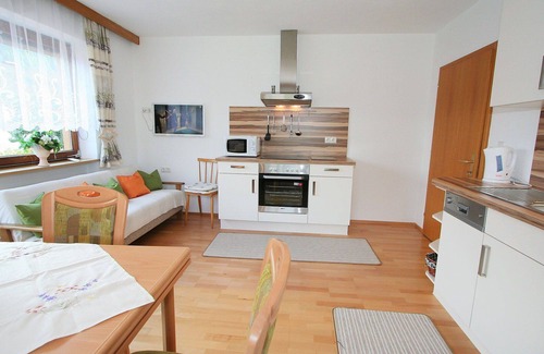 Fuegenberg Apartment | Cosy apartment for 4 people with WIFI, TV, terrace and panoramic view