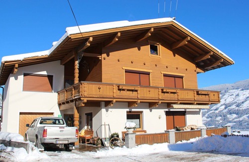 Fuegenberg Apartment | Cosy apartment for 4 people with WIFI, TV, terrace and panoramic view