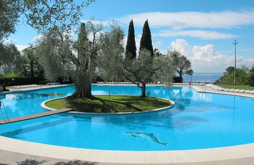Corno Apartment | Cosy apartment for 5 guests with pool, WIFI, TV and terrace