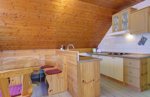 Bohinjska Bistrica Apartment | Cosy apartment for 5 guests with WIFI, TV, balcony, pets allowed and panoramic view