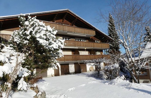 Zweisimmen Apartment | Cosy apartment for 6 people with WIFI, TV and balcony