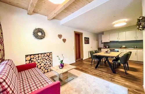 Kappl Apartment | Cosy apartment for 6 guests with WIFI, TV, terrace and pets allowed