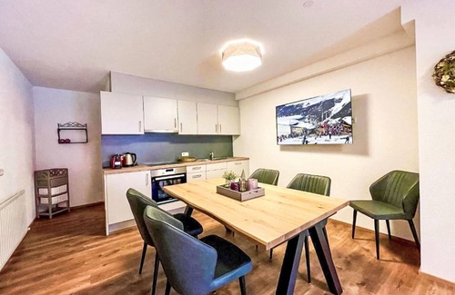 Kappl Apartment | Cosy apartment for 6 guests with WIFI, TV, terrace and pets allowed