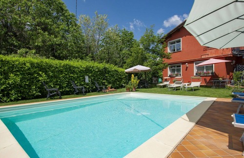 Marliana Apartment | Cosy apartment for 8 guests with pool, WIFI, TV, terrace and pets allowed