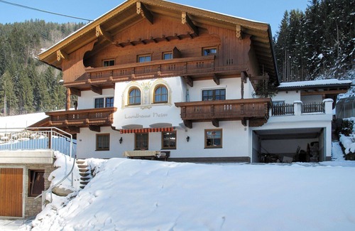 Rohrberg Apartment | Cosy apartment for 4 people with WIFI, TV and balcony