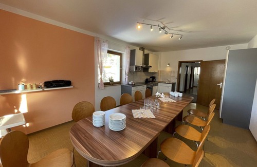 Sonnenberg Apartment | Cosy apartment for 14 guests with WIFI, TV, balcony and pets allowed