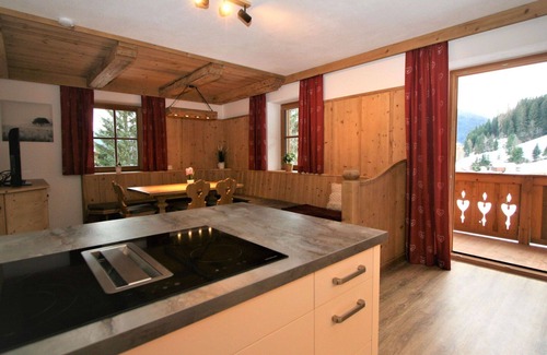 Wildschoenau Apartment | Cosy apartment for 10 guests with WIFI, TV and patio