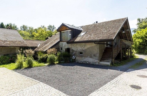 Noville Apartment | Cosy apartment for 3 people with WIFI, patio and pets allowed