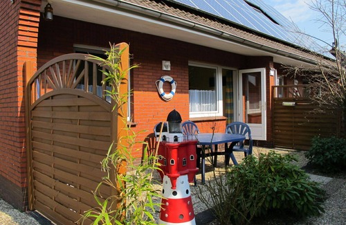 Sehestedt Apartment | Cosy apartment for 4 guests with WIFI, TV, terrace and pets allowed