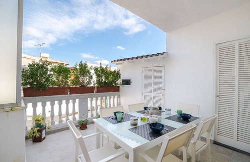 Binissalem Apartment | Cosy apartment for 6 people with WIFI, A/C, TV and patio