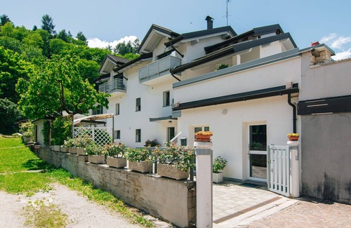 Caldonazzo Apartment | Cosy apartment for 4 people with WIFI, TV, patio and pets allowed