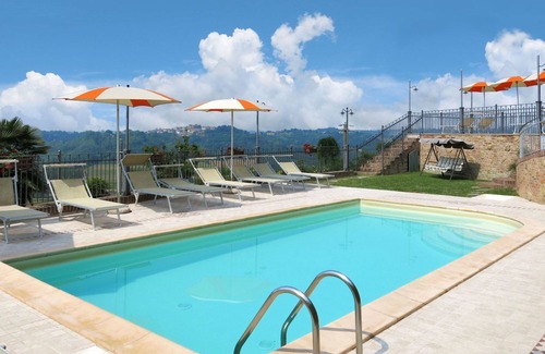 Cossombrato Apartment | Cosy apartment for 9 people with pool, A/C, WIFI, TV, patio and pets allowed