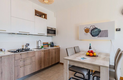 Gera Lario Apartment | Cosy apartment for 4 people with WIFI, pool, TV and terrace