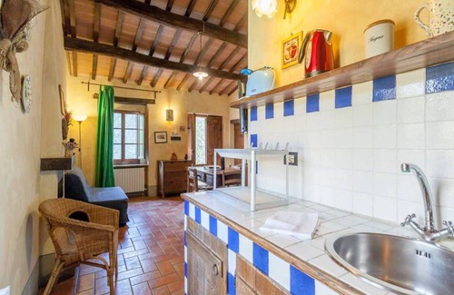 Monteleone d'Orvieto Apartment | Cosy apartment for 4 guests with pool, WIFI and TV
