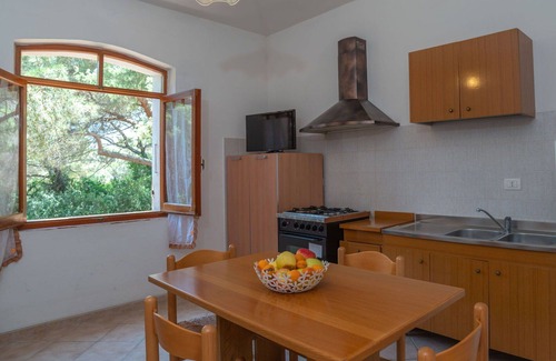 San Pietro a Mare Apartment | Cosy apartment for 4 people with WIFI, A/C, TV, patio and pets allowed
