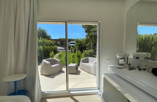 Puntaldia House | Cosy apartment in villa for 2 guests with A/C, pool, TV and terrace