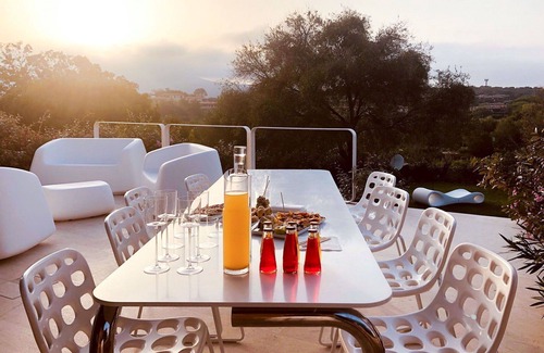 Puntaldia House | Cosy apartment in villa for 2 guests with A/C, pool, TV and terrace