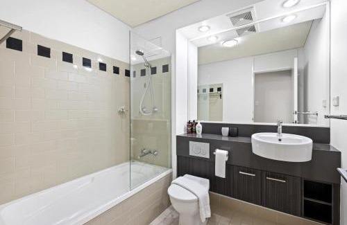 East Perth Apartment | Cosy Apartment in the Heart of Perth CBD