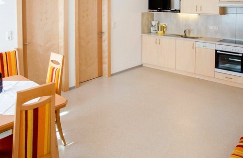 Kappl Villa | Cosy apartment in villa for 17 people with WIFI, TV and terrace