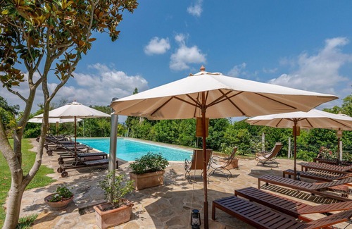 Poggi del Sasso Villa | Cosy apartment in villa for 5 people with A/C, pool, WIFI, TV, patio and pets allowed