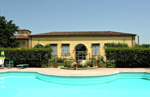 Scarperia e San Piero Villa | Cosy apartment in villa for 8 people with pool, WIFI, TV and panoramic view