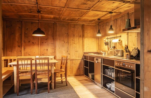 Kauns Villa | Cosy apartment in villa for 8 people with WIFI and terrace