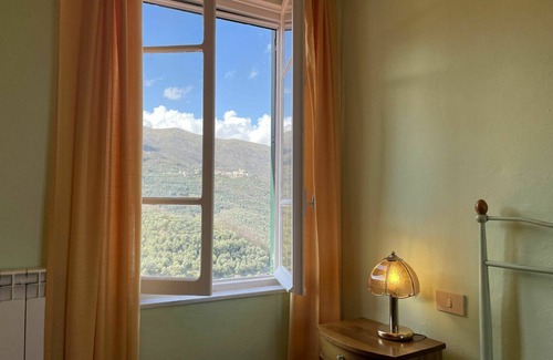 Valloria Apartment | Cosy apartment for 4 people with WIFI, TV and terrace