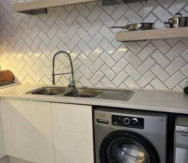 Boksburg Apartment | Cosy apt 10min to OR Tambo