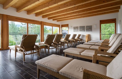 Finkenstein am Faaker See Apartment | Cosy apartment for 6 people with WIFI, pool, TV and pets allowed