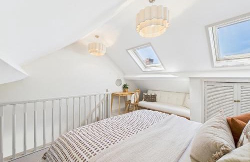 Chester House | Cosy Chester Cottage - Quaint Stay Sleeps 2-5