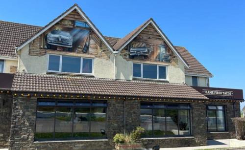 Mullacott House | Cosy Coastal Lodge