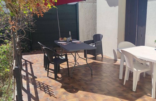 La Peyrade Villa | Cosy, comfortable villa 10 minutes from Frontignan Plage and 10 minutes from Sète.