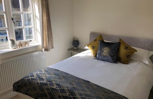 Hinton Charterhouse House | Cosy Cottage