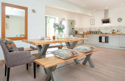 Honiton House | Cosy Cottage in the Blackdown Hills, Devon