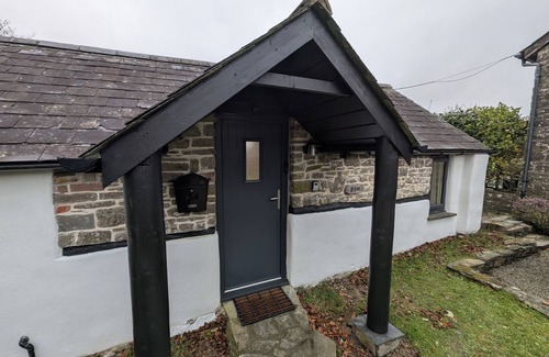 Woolfardisworthy Cottage | Cosy Cottage, Woolsery, Pet Friendly