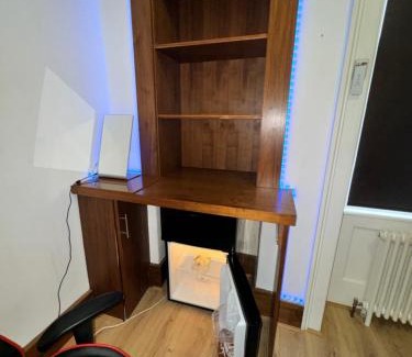 Leith House | Cosy Double Room