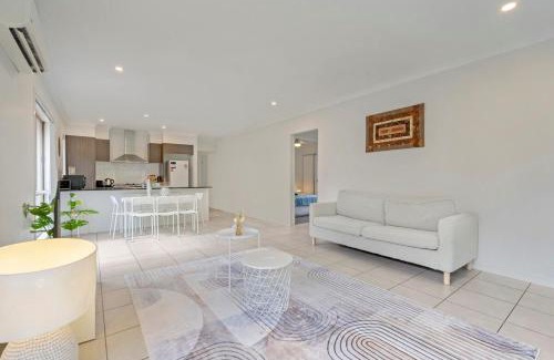 Coomera House | Cosy Escape Near the Parks