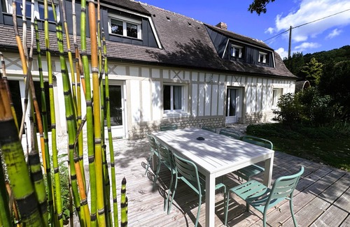Quevillon House | Cosy farmhouse with sauna and jacuzzi