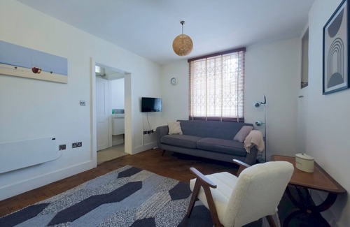 Stepney Green Apartment | Cosy Flat in Stepney Green I PTK