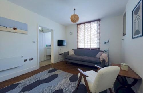 Stepney Green Apartment | Cosy Flat in Stepney Green I PTK