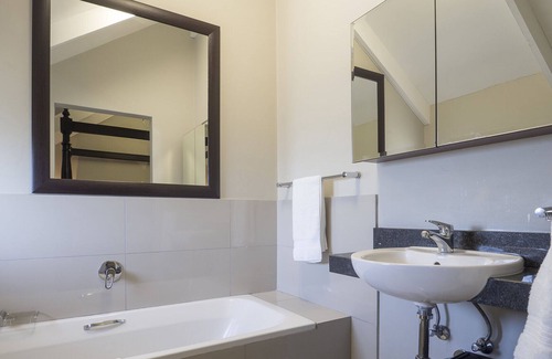 Paradise Apartment | Cosy Gem located in picturesque Knysna